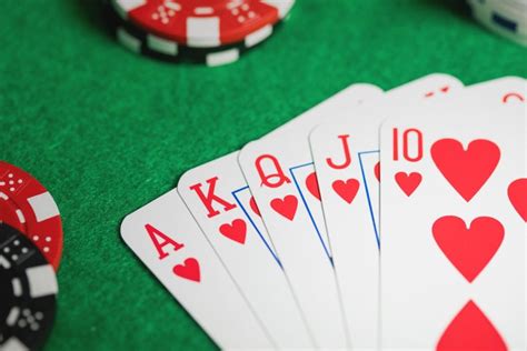 What Is a Royal Flush in Poker — All You Need To Know.